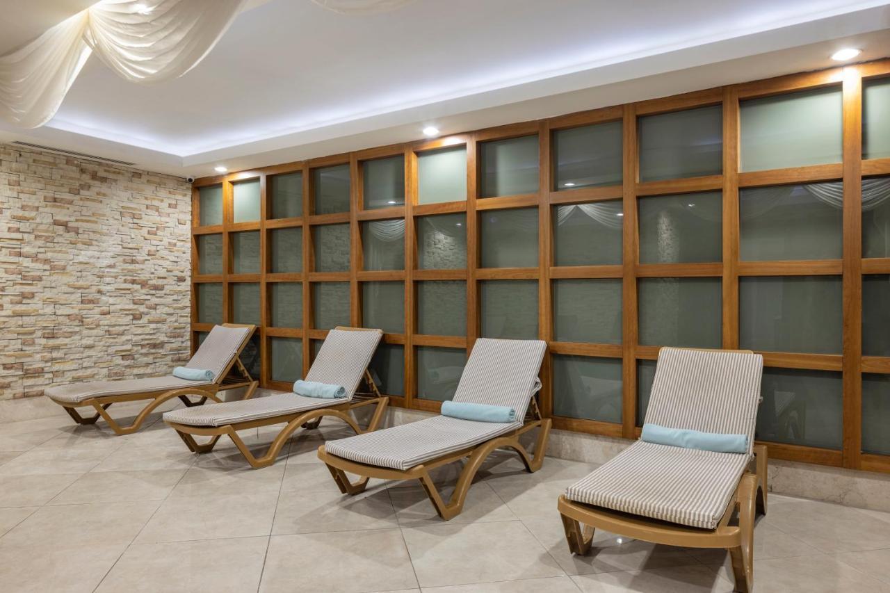 Wyndham Garden Lara Hotel Antalya Luaran gambar