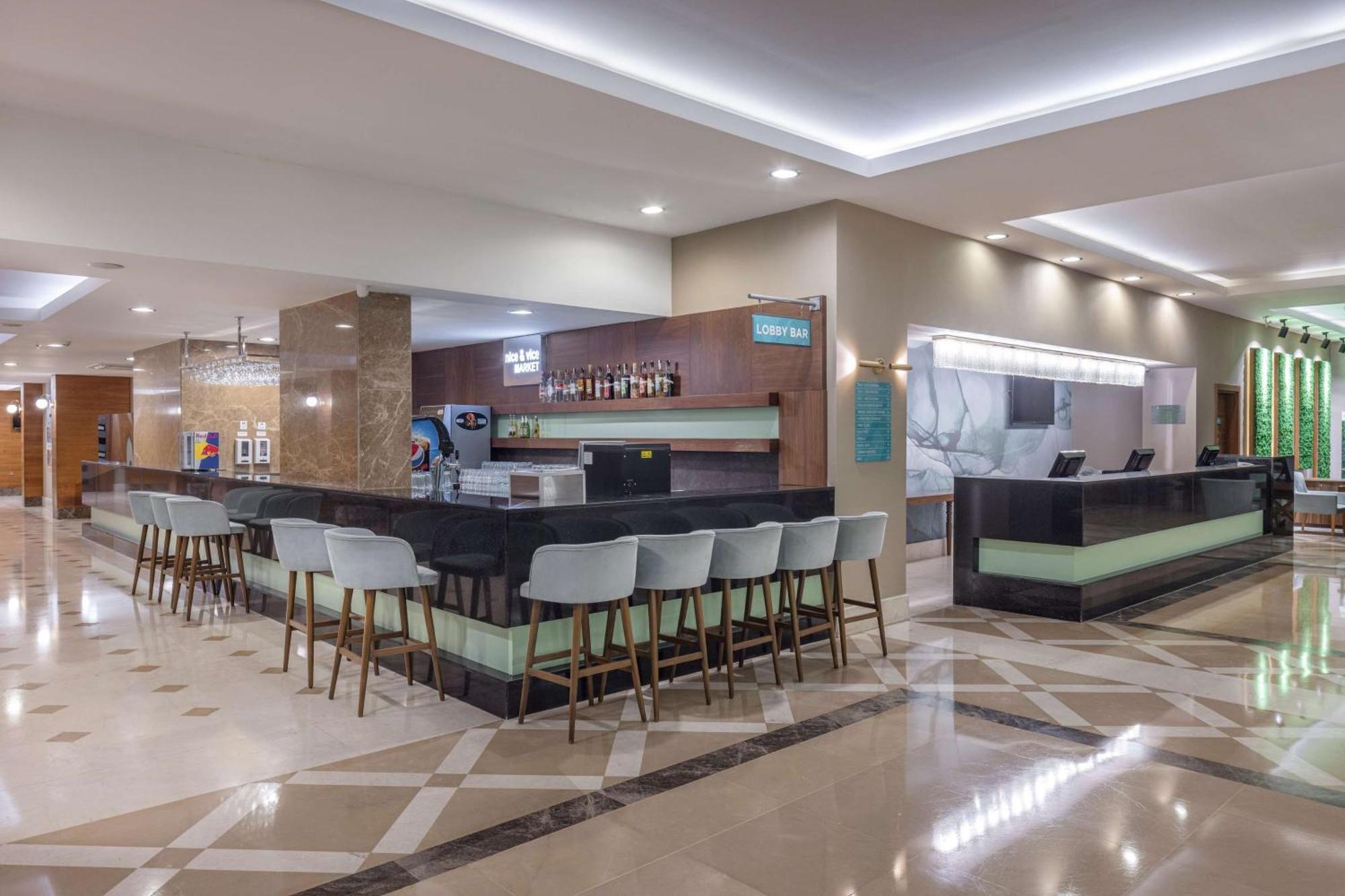 Wyndham Garden Lara Hotel Antalya Luaran gambar