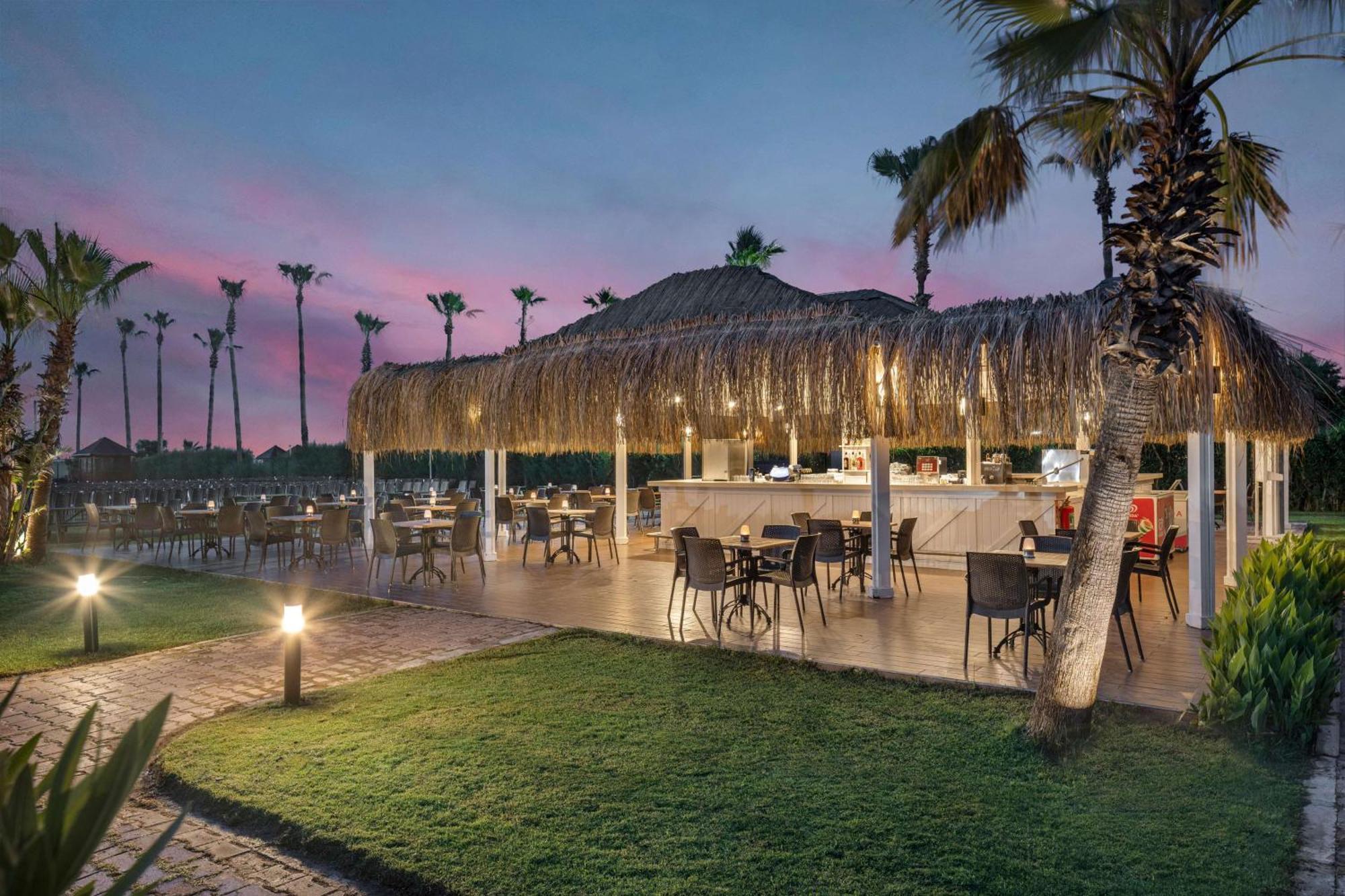 Wyndham Garden Lara Hotel Antalya Luaran gambar